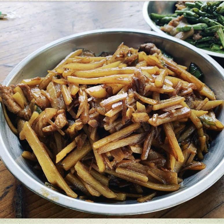 酸辣土豆絲炒肉 酸辣土豆絲炒肉